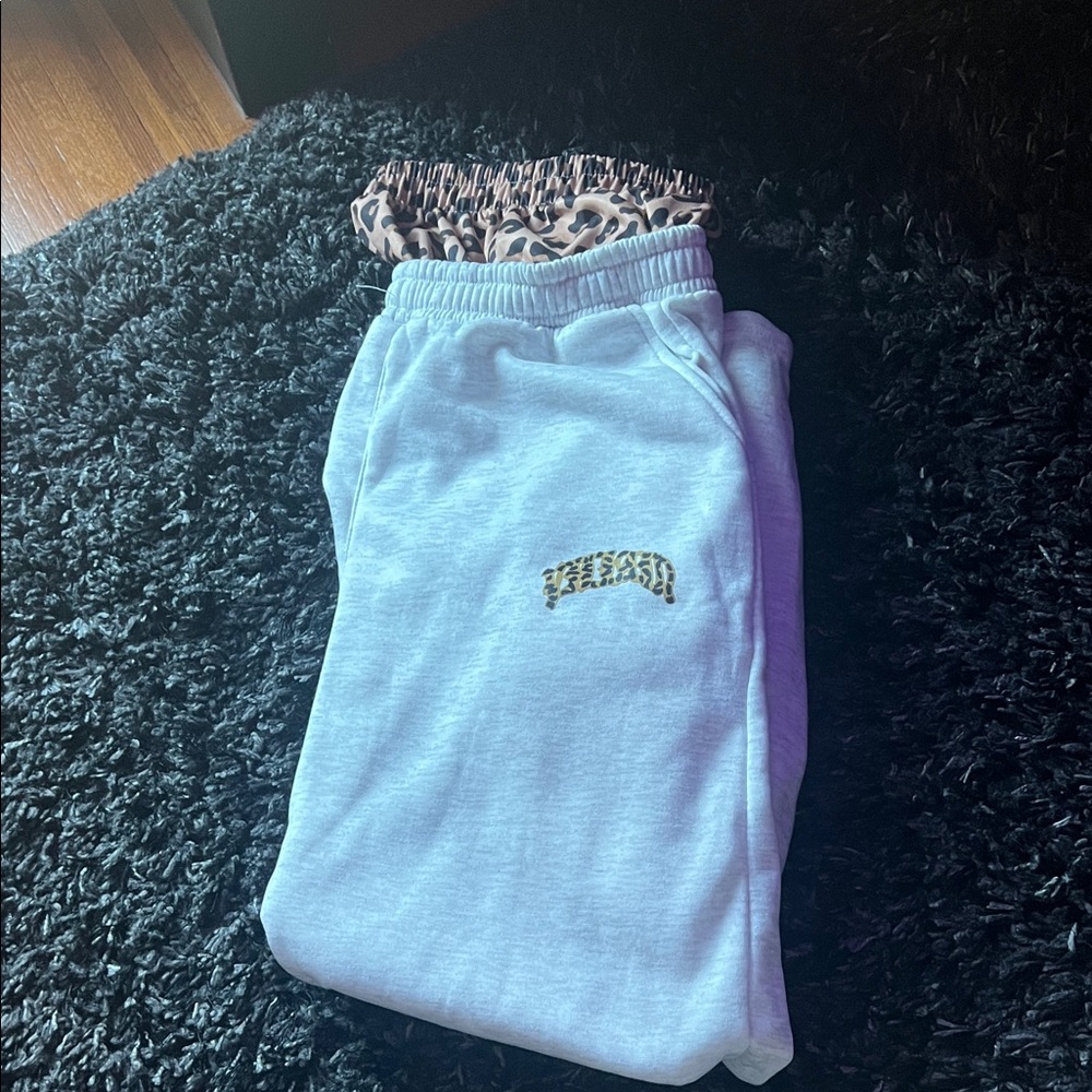 Leopard Print saggy Joggers